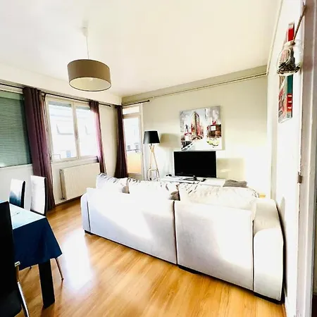 شقة Le Voltaire -2 Chambres- 70m2- Hypercentre-parking-wifi Fibre- Nouvelle Literie *