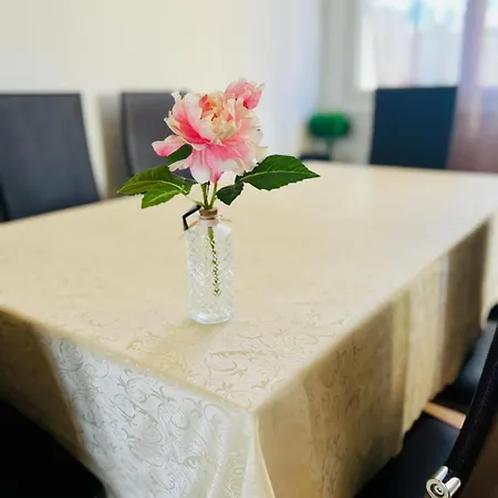 شقة Le Voltaire -2 Chambres- 70m2- Hypercentre-parking-wifi Fibre- Nouvelle Literie *