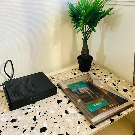 شقة Le Voltaire -2 Chambres- 70m2- Hypercentre-parking-wifi Fibre- Nouvelle Literie *