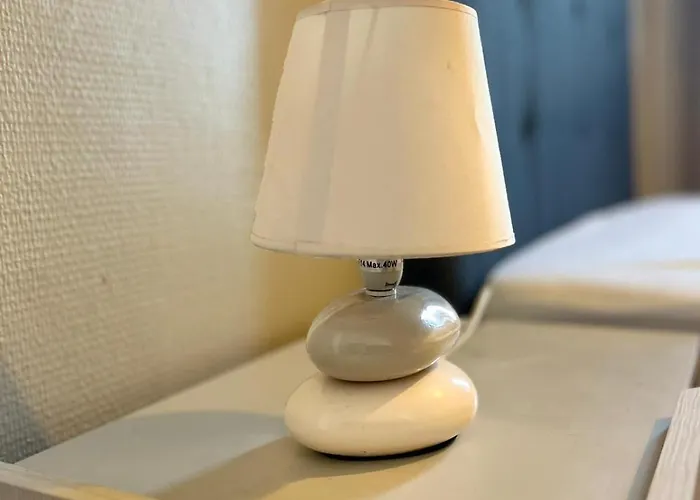 Le Voltaire -2 Chambres- 70m2- Hypercentre-parking-wifi Fibre- Nouvelle Literie *