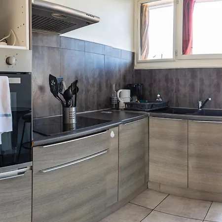 Apartament Le Voltaire -2 Chambres- 70m2- Hypercentre-parking-wifi Fibre- Nouvelle Literie