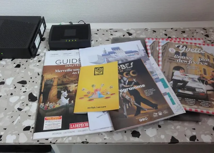 Le Voltaire -2 Chambres- 70m2- Hypercentre-parking-wifi Fibre- Nouvelle Literie Appartement