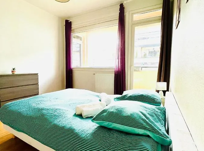 Le Voltaire -2 Chambres- 70m2- Hypercentre-parking-wifi Fibre- Nouvelle Literie Appartement Tarbes