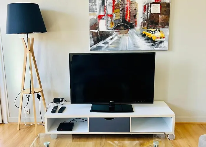 Le Voltaire -2 Chambres- 70m2- Hypercentre-parking-wifi Fibre- Nouvelle Literie Appartement Tarbes